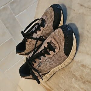SAS Suprhon non slip lace up sneakers pebble